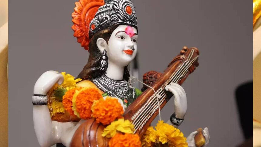 Saraswati Puja Trend 2025