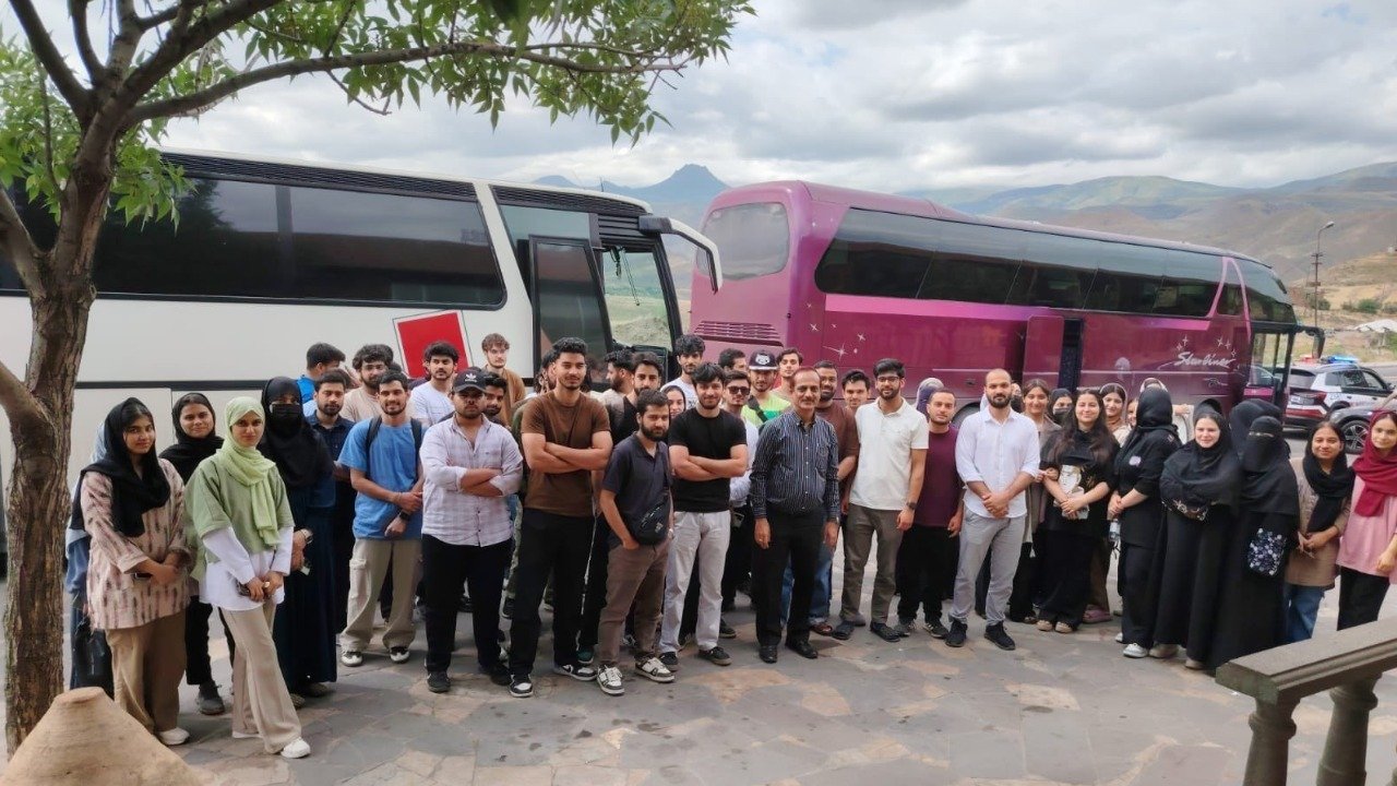 Kashmiri Students
